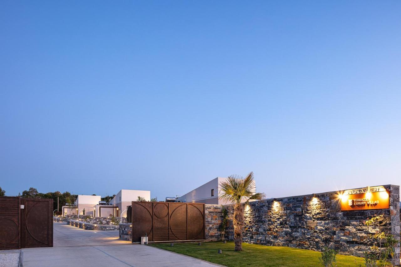 Pigianos Kampos  Terrazzo Luxury Villas מראה חיצוני תמונה